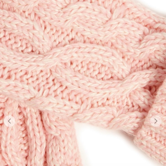 🎁 NWT Women's Cable Knit Mittens - Picture 3 of 4
